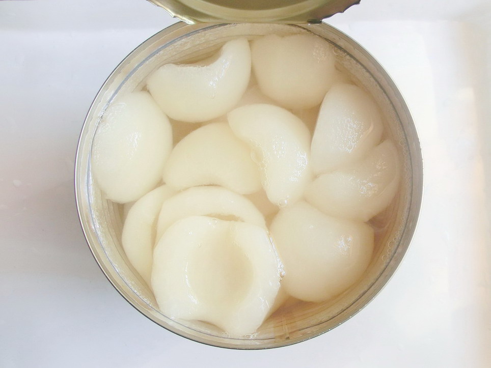 Canned Snow Pear Halves in A10